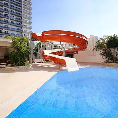 Luxury Apartment *